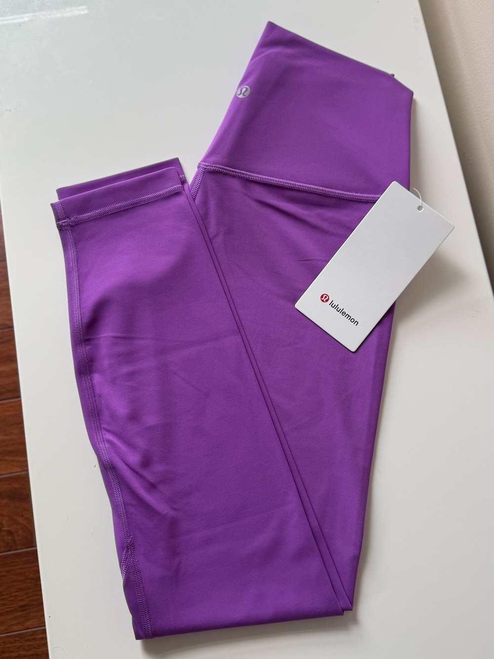 Size 6 align HR 25” moonlit magenta